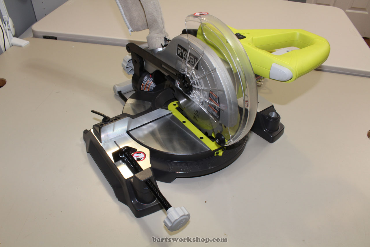 Ryobi 7-1/4″ Miter Saw with Laser Unboxing